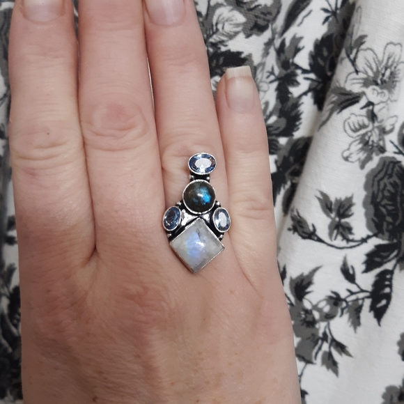 New Rainbow Moonstone, Labradorite 925 Silver Ring. - Picture 6 of 8